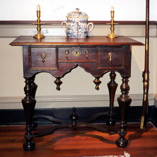 Dressing table on turned legs