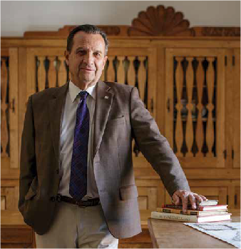 Dr. Thomas E. Chávez