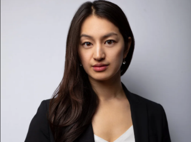 Glory M. Liu Headshot