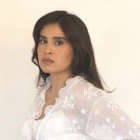 Eva Molina Flores Headshot