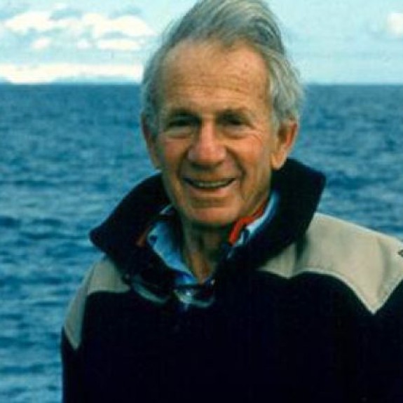 walter munk on the ocean